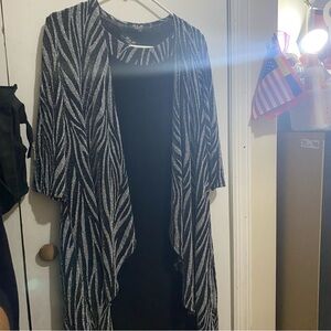 R & M Collection Black and Silver Top